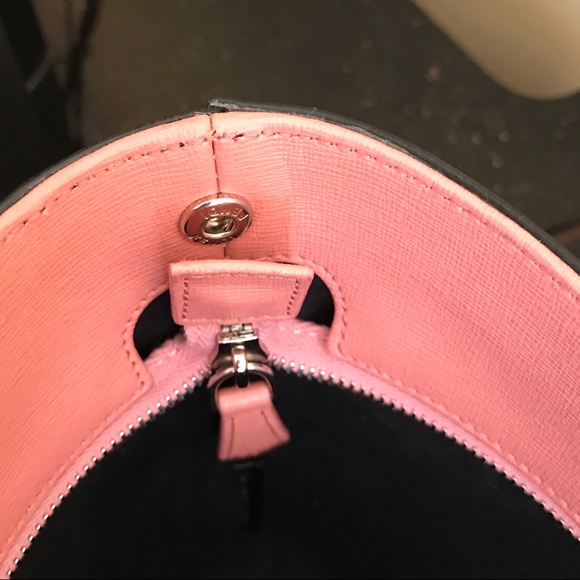 SOLD Fendi Tote Bag with Flowers like new - Picture 4 of 8