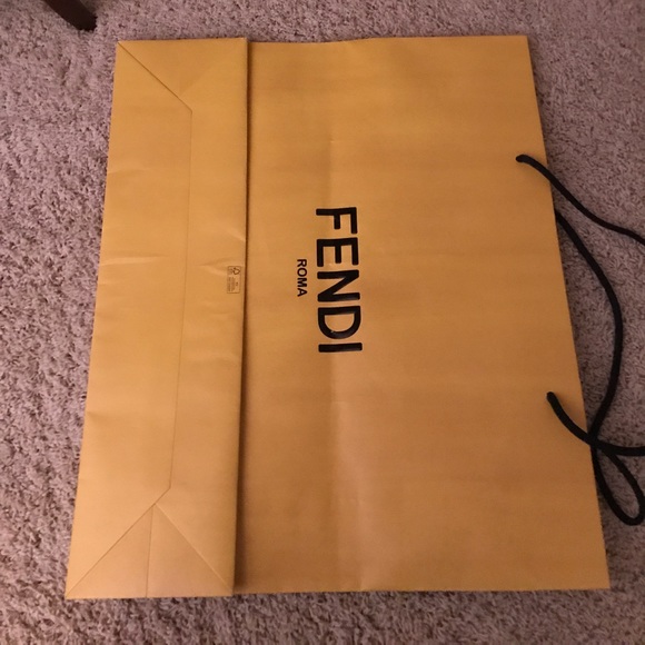 SOLD Fendi Tote Bag with Flowers like new - Picture 6 of 8