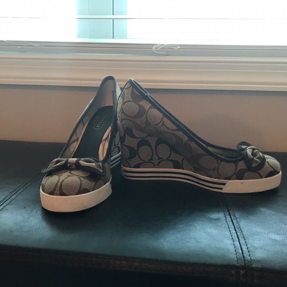 Coach wedges