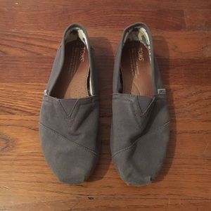 Grey TOMS