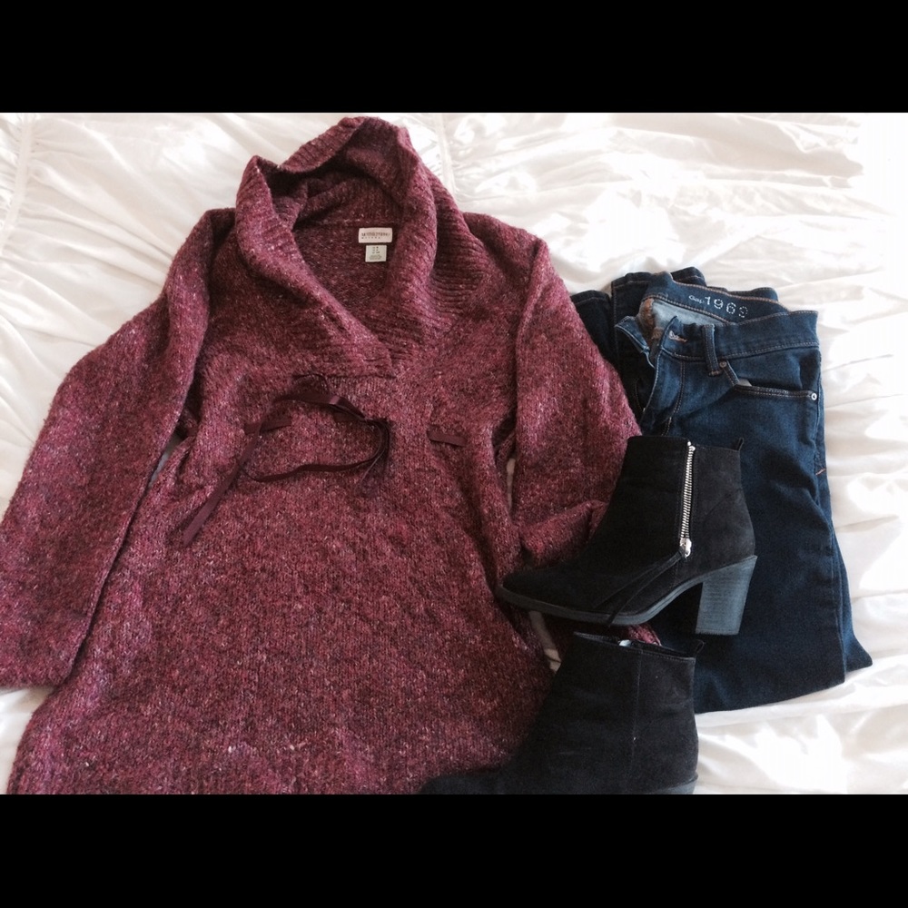 Maternity sweater