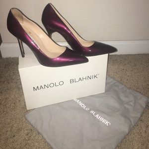 MANOLO BLAHNIK PATENT LEATHER HEELS