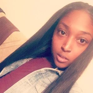 Meet your Posher, Jamia