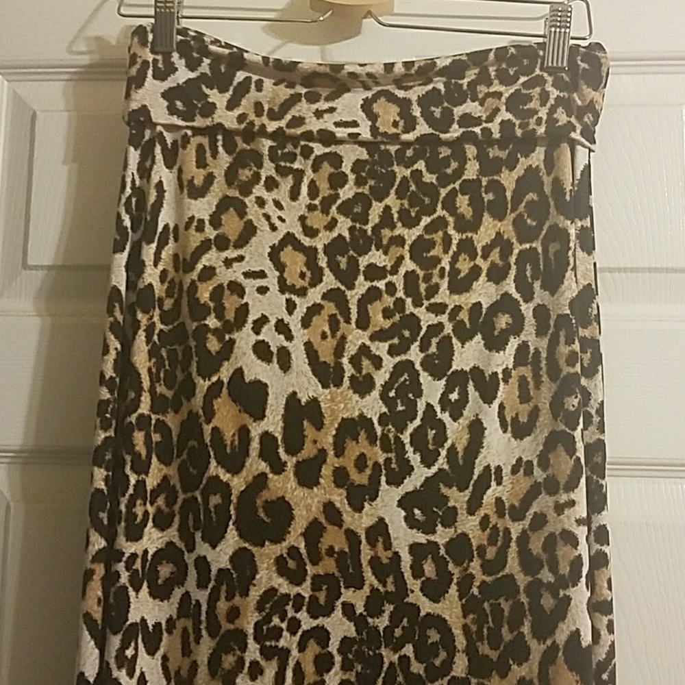Leopard foldover maxi skirt