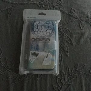 I'm selling a non-opened Samsung galaxy s6 case.