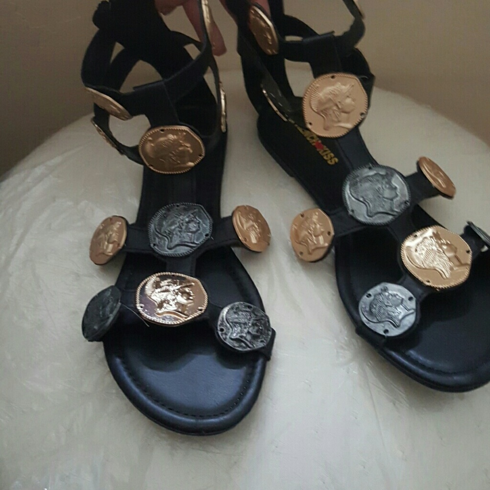 Gypsy sandals - Picture 3 of 4