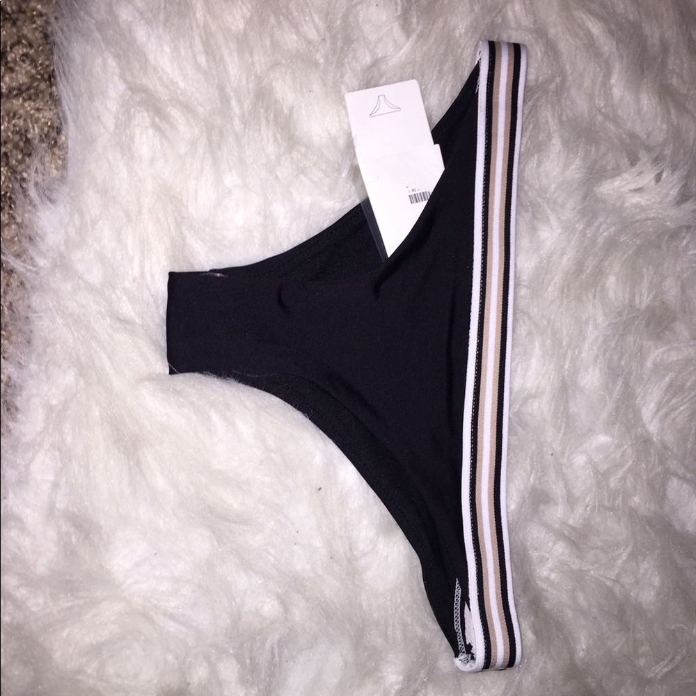NWT H&M swimsuit bottom size 2
