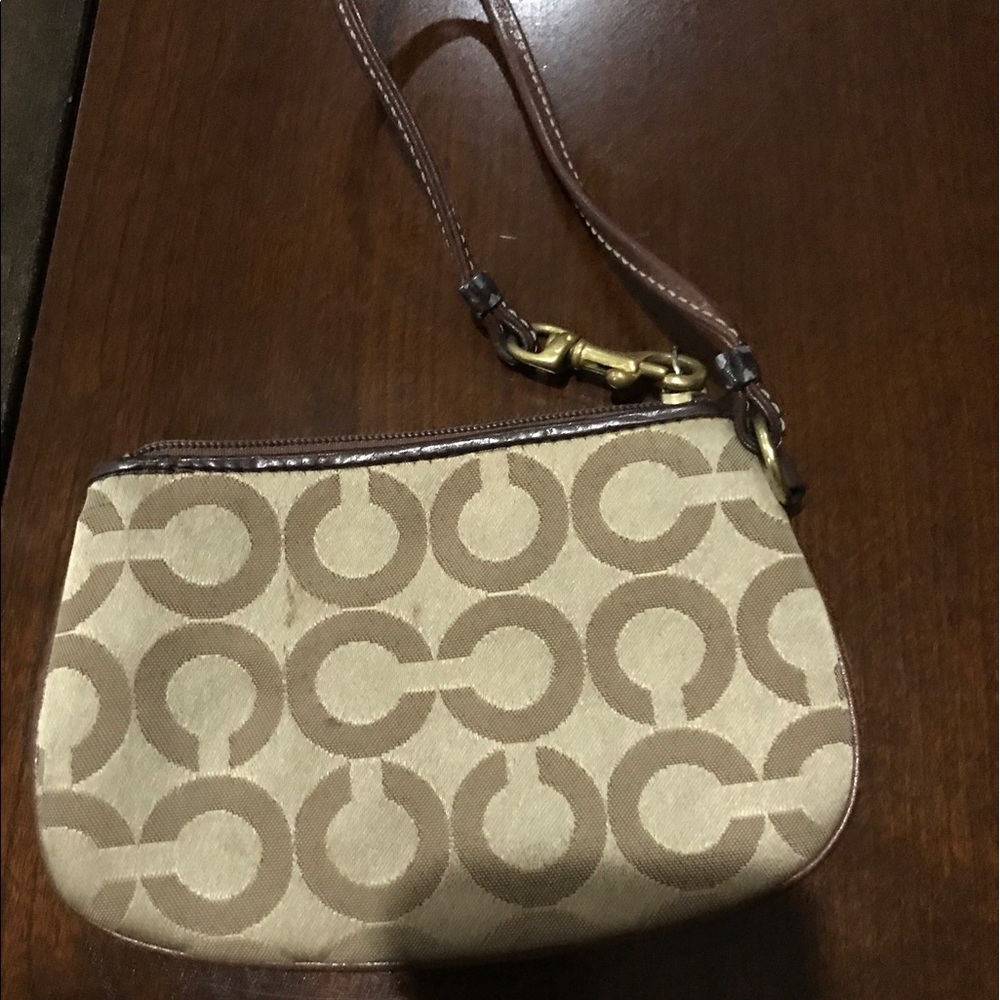 Coach wristlet - Picture 2 of 5
