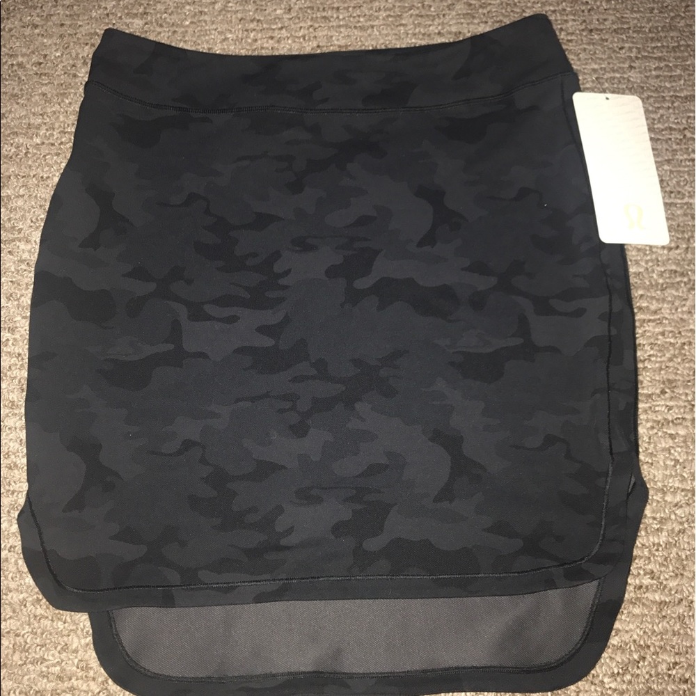 NWT Lulu skirt