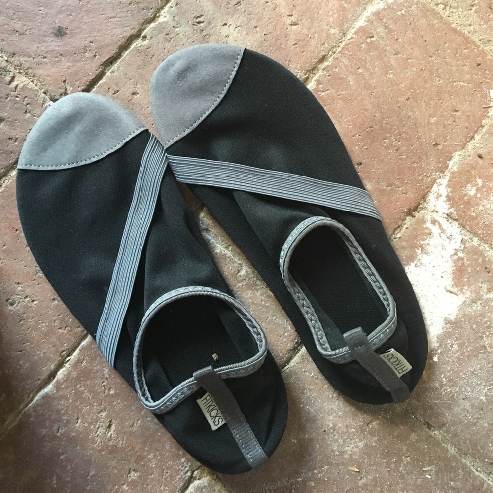 Fitkicks flexible flats