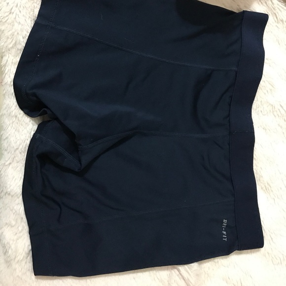 Confortable Nike Dry-Fit - Picture 2 of 2