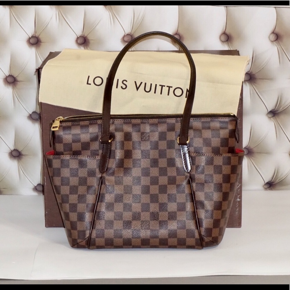 SOLD‼️ Auth LV Totally PM