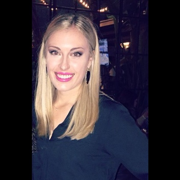 Meet your Posher, Haley - Picture 1 of 1