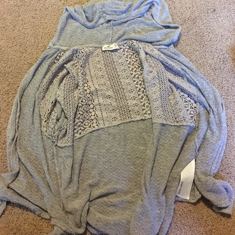 Hollister cardigan