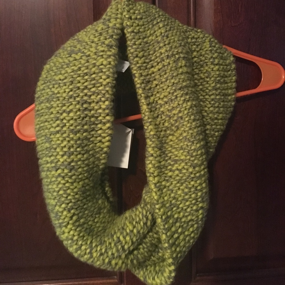 ❌sold❌Infinity scarf - Picture 1 of 3