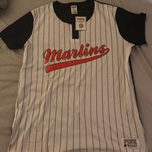 PINK marlins jersey T