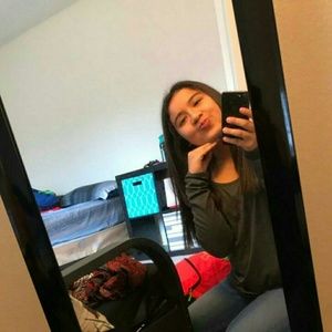 Meet your Posher, Alondra