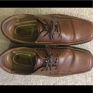 Men's casual shoes. Size 12