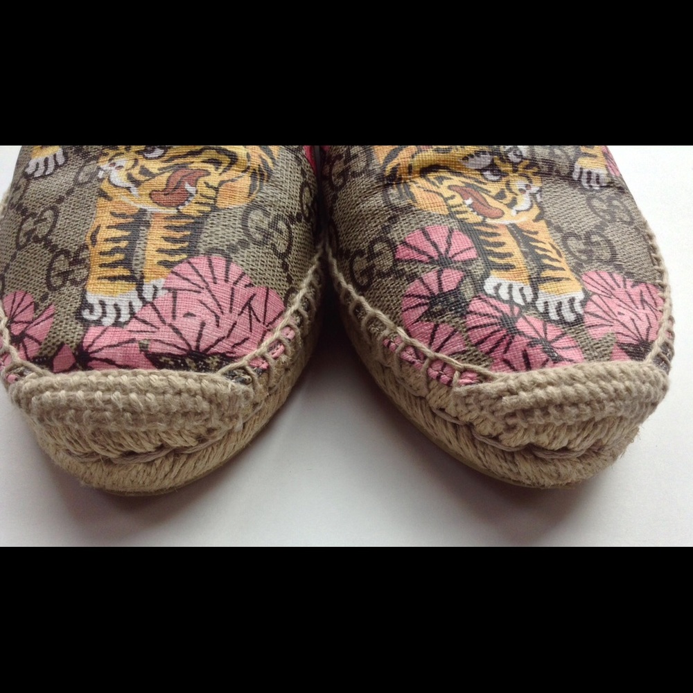 SOLD! Gucci Bengal 2017 Espadrilles Tiger Slide 37 - Picture 3 of 8
