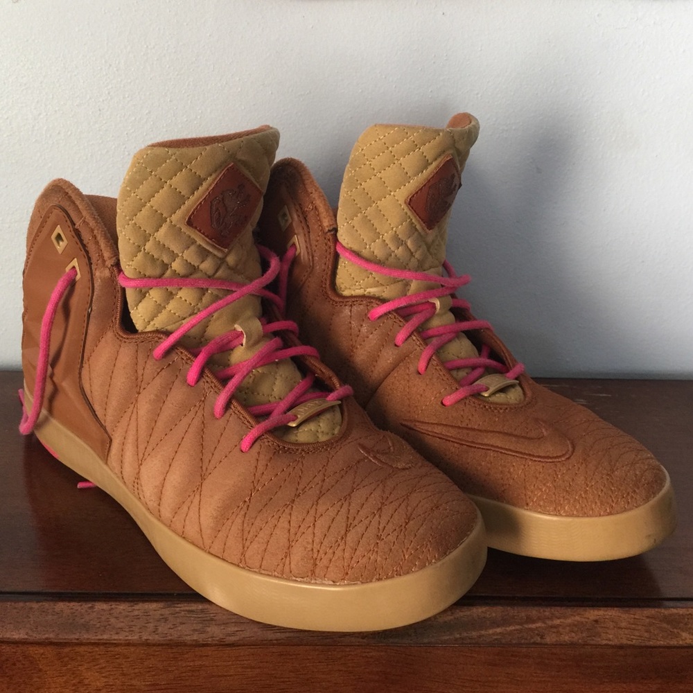 Nike Lebron 11 NSW Lifestyle "Work Hard, Play Hard