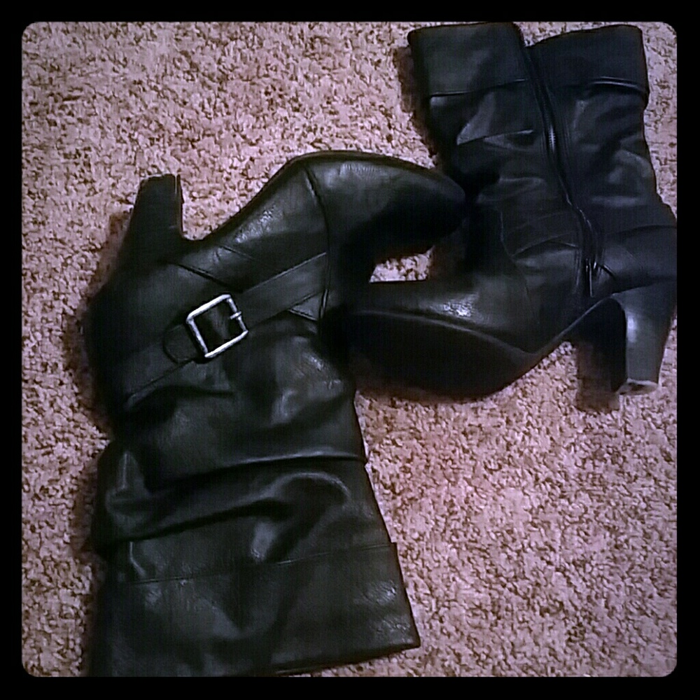 1 inch black high heals