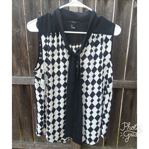 Sleeveless blouse