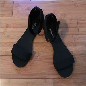 Black Breckelles sandals