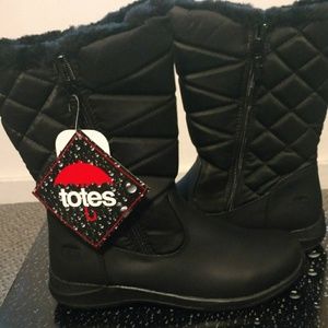 Black totes fall/winter boots