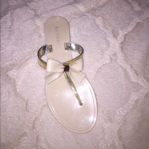Jelly flip flop with bow