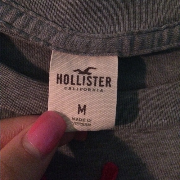 Hollister Shirt - Picture 2 of 2