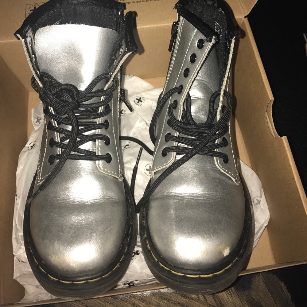 Dr. Martens