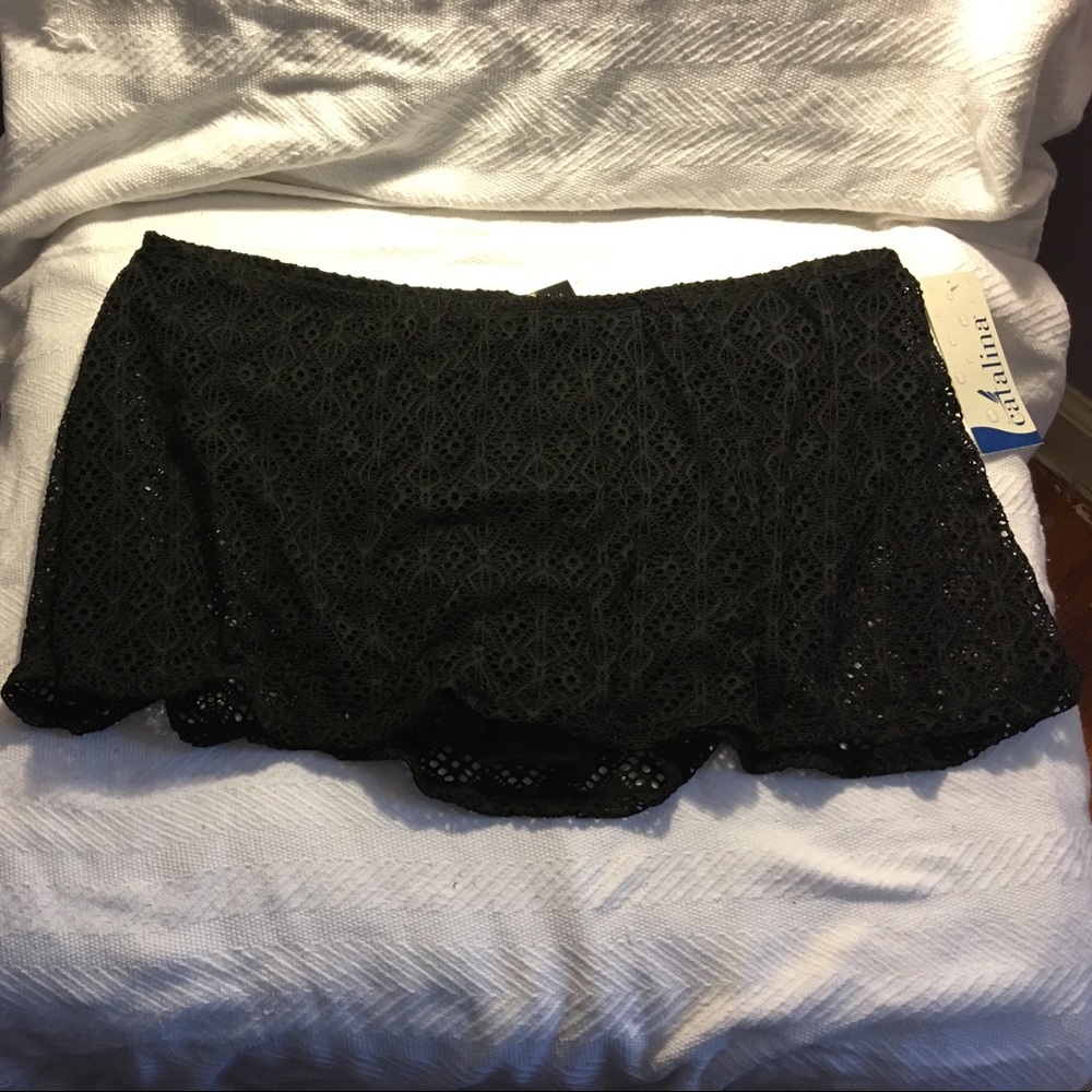 Lacy swimsuit skirt