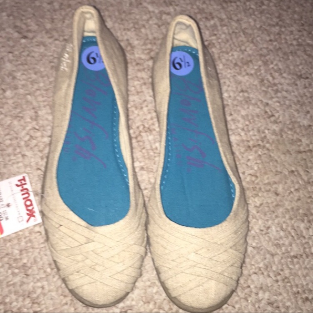 NWT Blowfish Flats
