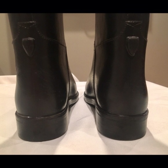 🦋🦋Knee length rain boots🦋🦋 - Picture 2 of 4