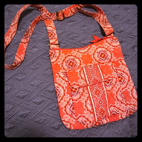 Vera Bradly Crossbody - Picture 1 of 3