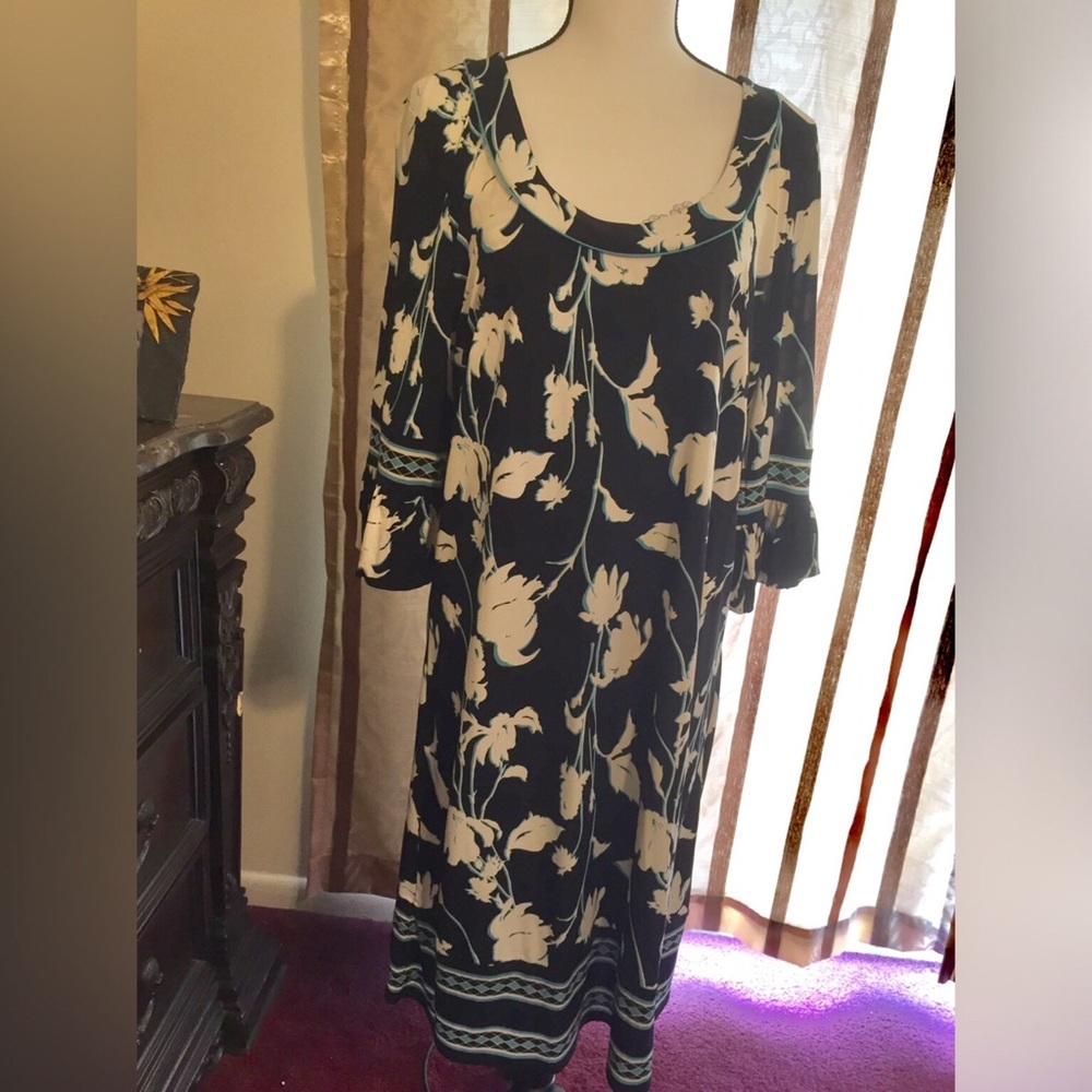 Ann Taylor Loft floral dress