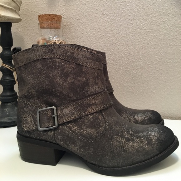 •SOLD• New Naughty Monkey Metalicah Boots 9 - 9.5 - Picture 3 of 8