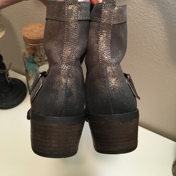•SOLD• New Naughty Monkey Metalicah Boots 9 - 9.5 - Picture 6 of 8