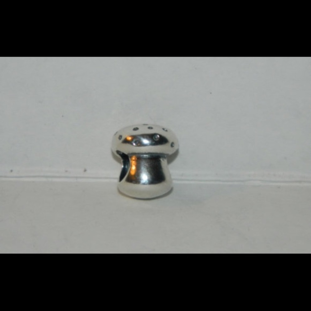 Very Rare Retired Pandora Mushroom