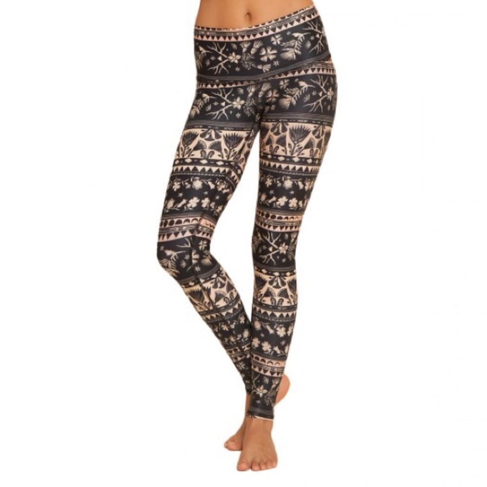 🌙teeki moon flower hot pant