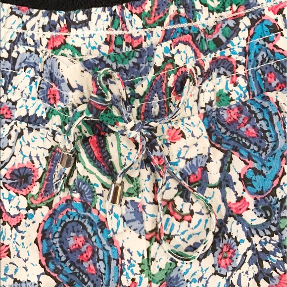 Printed lace trim shorts NWT - M/L - Picture 3 of 5