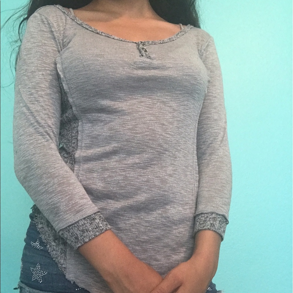 Grey top