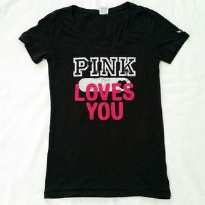 ↪ VS PINK Raised Letter Tee