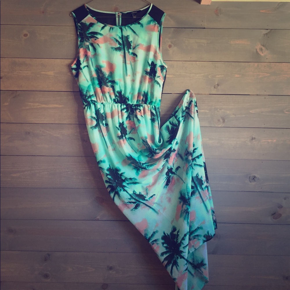 🌸 Tropical Maxi Dress • XXI