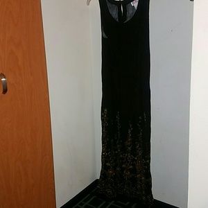 Long Sleeveless Dress