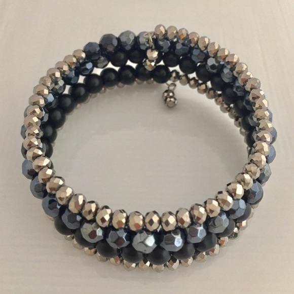 Handmade Black & Gray Memory Wire Bracelet - Picture 4 of 4