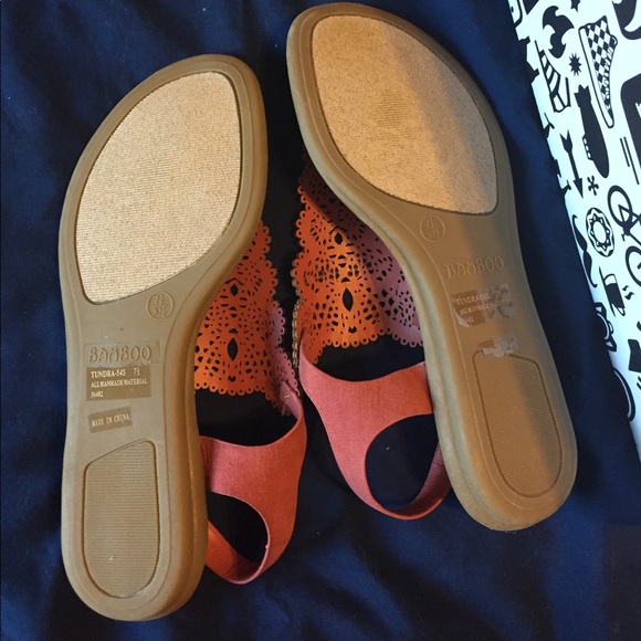 Pink sandals with cutout design - Picture 4 of 5