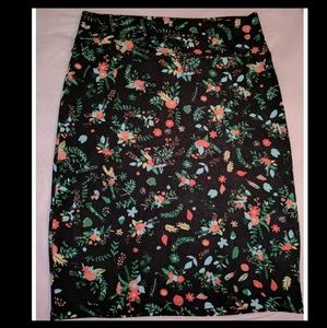 Black background LuLaRoe Medium Cassie / Worn Once