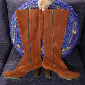 Gorgeous Vintage Stevie Nicks Rust Suede 70s Boots