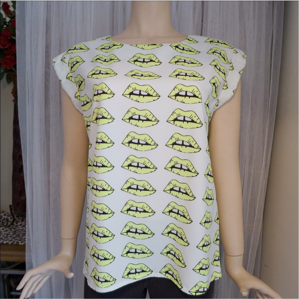 Quirky Green Lips top